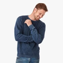 The Vintage-Wash Saltaire Crewneck | Navy -Fair Harbor SALTAIR CREWNECK DARKBLUE 046 cef52087 d250 4413 84bf baa18dea2a9c