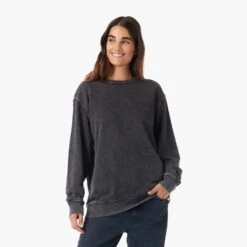 The Vintage-Wash Saltaire Crewneck | Black 15 The Vintage-Wash Saltaire Crewneck | Black -Fair Harbor SCN2 006 BLACK ONFIG WOMEN 001 125c1050 f0f9 4d4a 8064 df12c1c69722