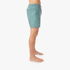 The Bayberry Trunk | Green Mini Floral -Fair Harbor SS002 SP22 in Studio photo Look11 BAY72 342 0438 e109f9de 4275 4402 b63f 3c8075e18184