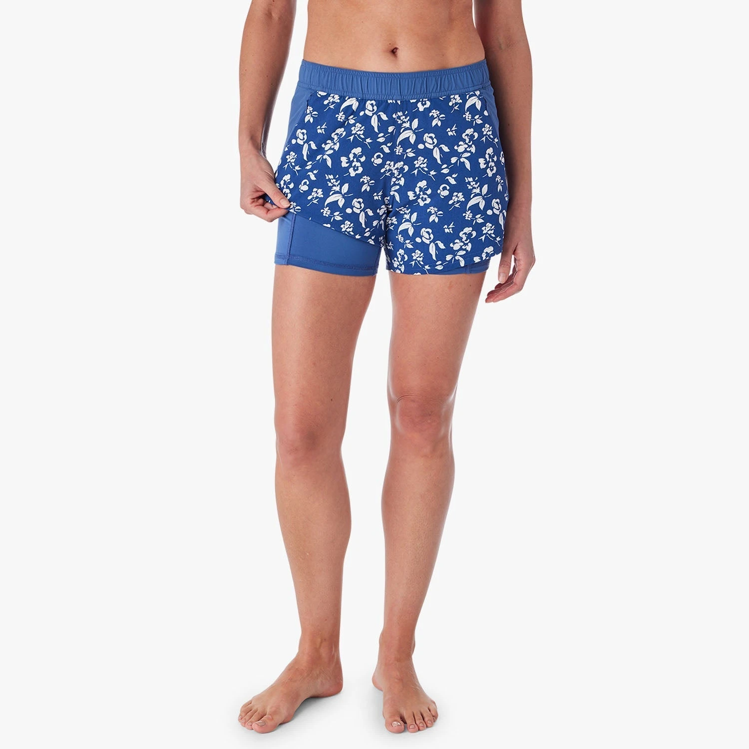 The Corliss Short | Navy Floral 7 The Corliss Short | Navy Floral - Image 5